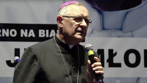 Pytania do biskupa Edwarda Dajczaka